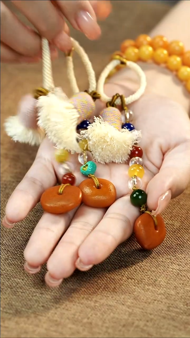 裸石琥珀未镶嵌老蜡小饼子车钥匙扣（多样性发其一）