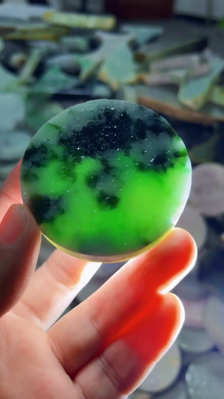 【闪购商品】翡翠挂件未镶嵌A货康壹177