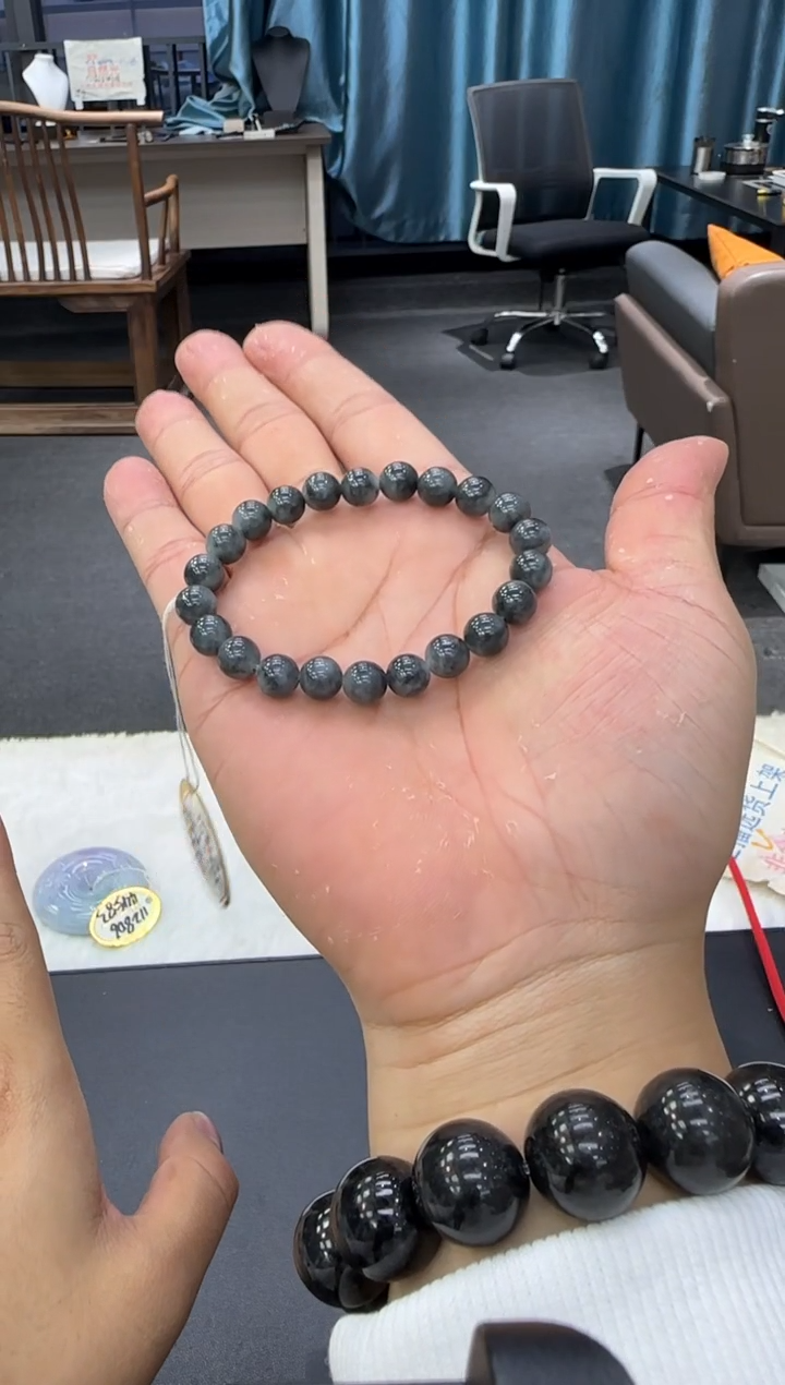 颈饰未镶嵌翡翠天然翡翠A货孤品一件