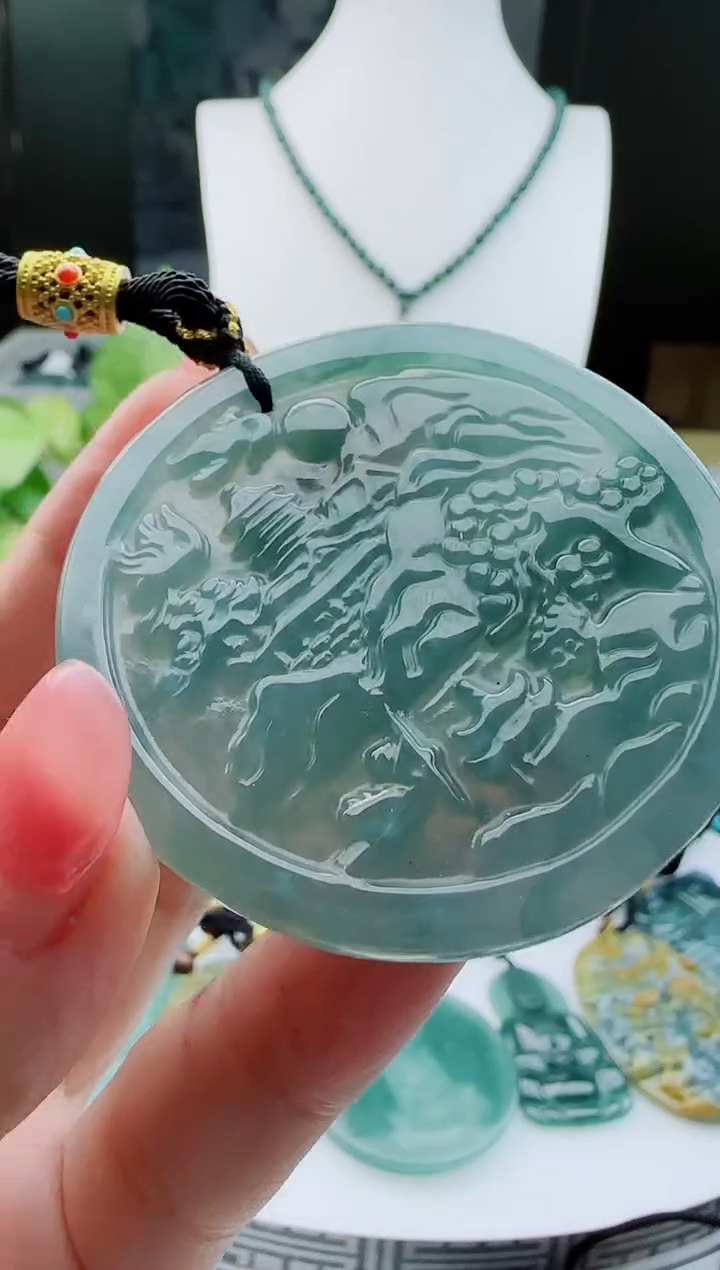 【闪购商品】翡翠颈饰未镶嵌多样性随机一件发货