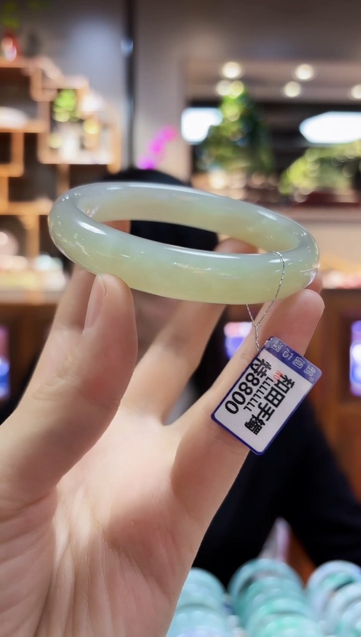 【闪购商品】和田玉61.2未镶嵌手镯