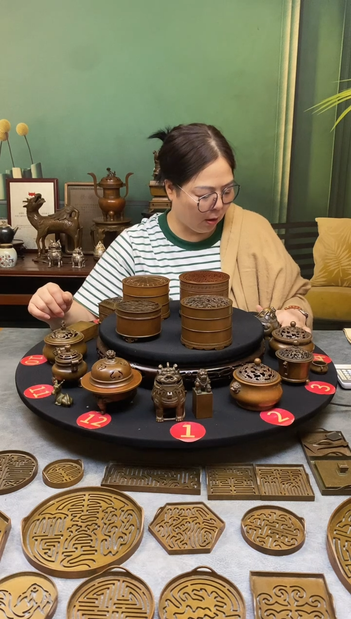铜r****0苏工庆松堂