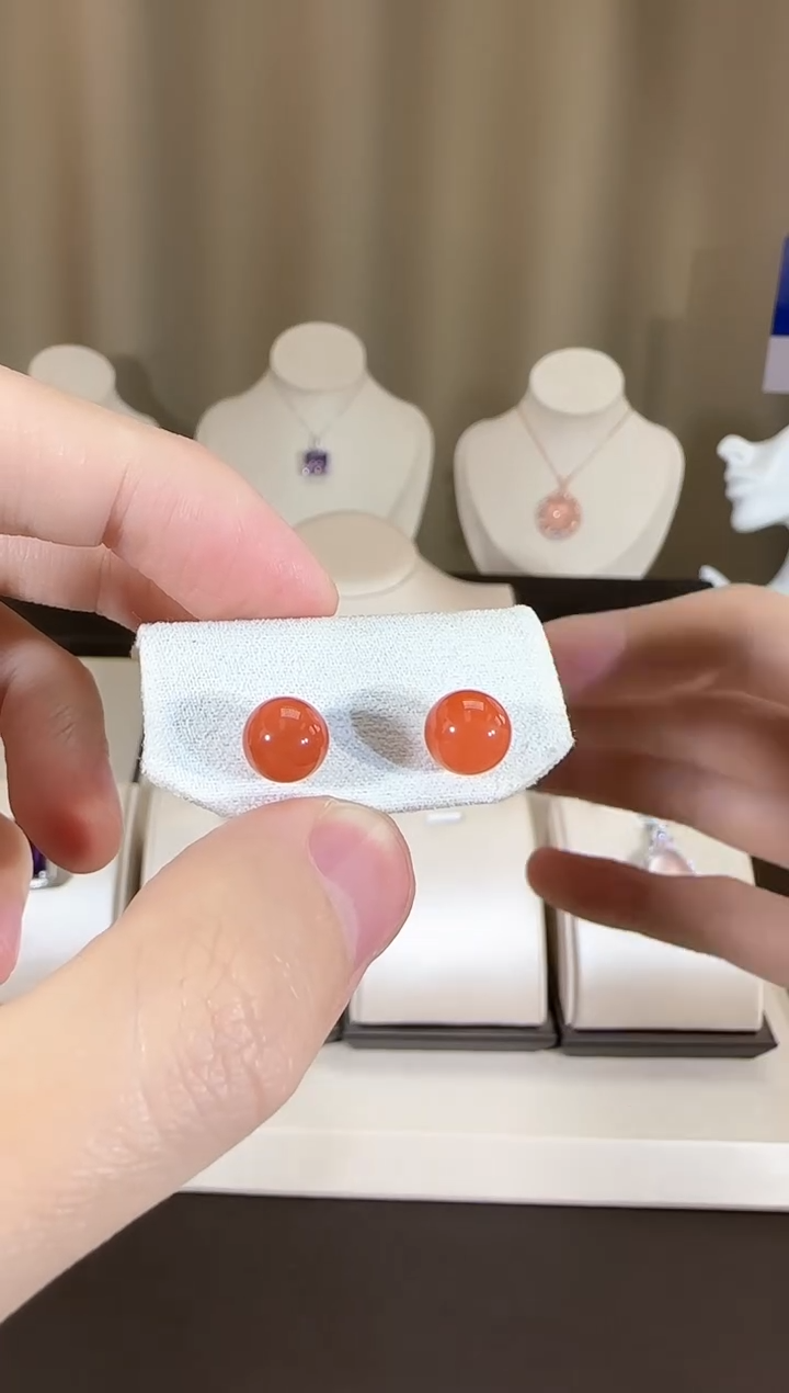 【闪购商品】南红玛瑙耳饰银S925镶嵌7mm耳钉