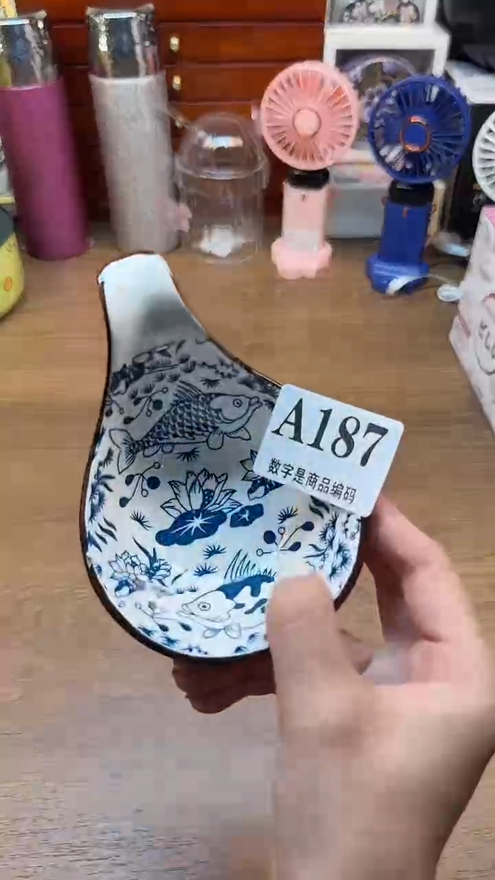 瓷片哈哈哈哈哈哈哈哈哈82