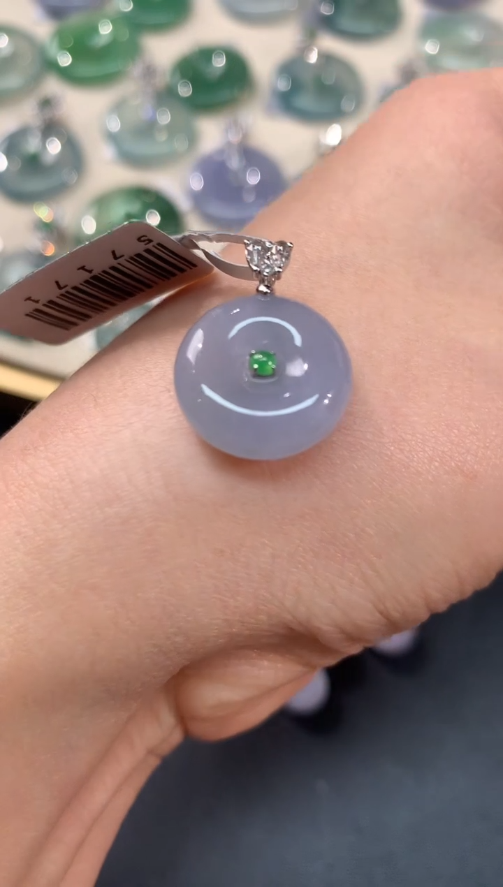 【闪购商品】翡翠吊坠(不含链)18K金镶嵌V55|1680