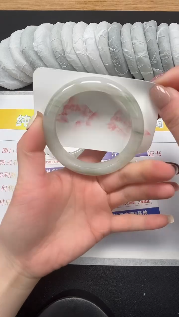 【闪购商品】石英质玉手镯未镶嵌48-59.5