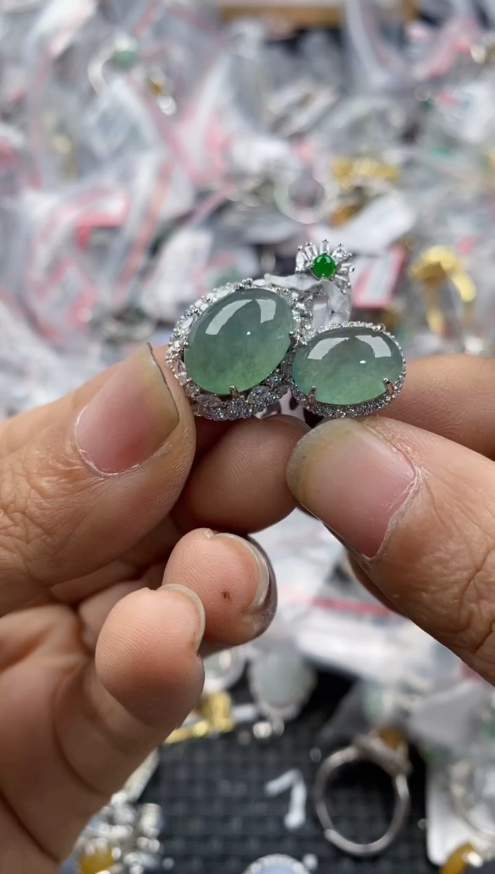 银S925镶嵌戒指翡翠777               1