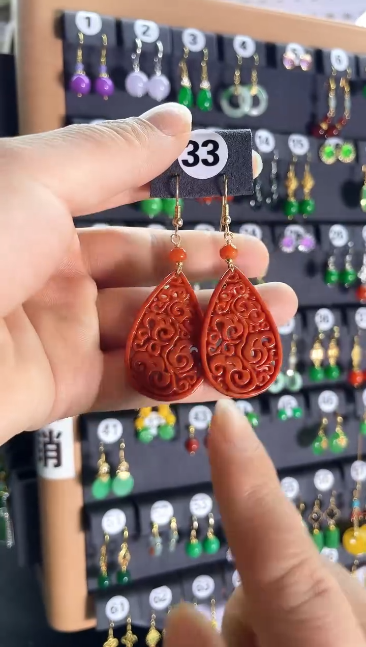 【闪购商品】翡翠耳饰银S925镶嵌33...