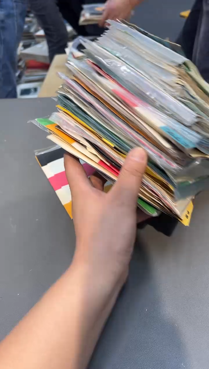 塑料1**9工艺品小四孤品收藏