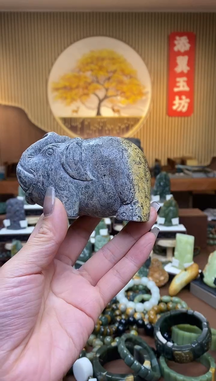 【闪购商品】岫岩河磨玉（透闪石质玉）手把未镶嵌多样性随机发一