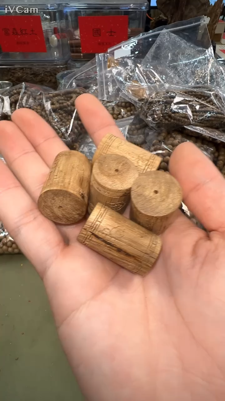 加里曼丹雕刻桶珠单珠多样性发其一