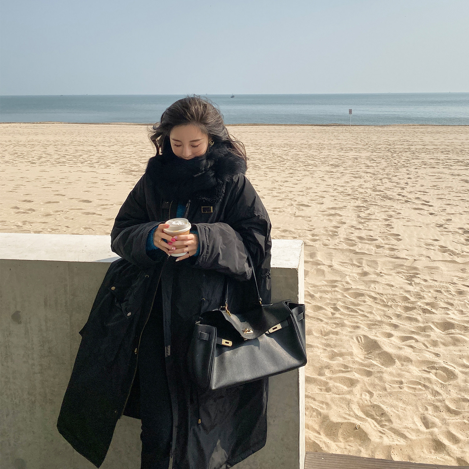 徐琳mini 羽绒服女宽松时尚中长款修身真毛领厚保暖 X200535