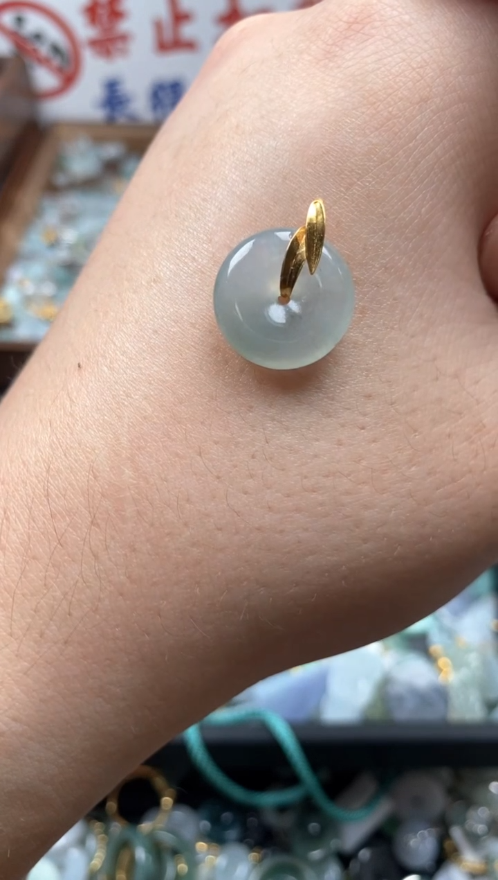 【闪购商品】翡翠颈饰未镶嵌哥哥