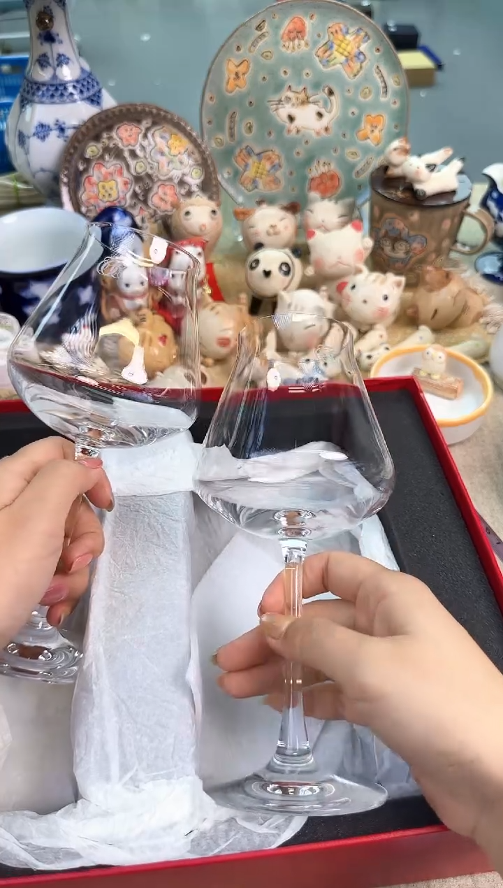 瓷片带纪念款泡泡家的瓷器真好看