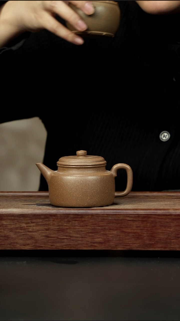 茶壶紫砂芝麻绿 剑流德钟