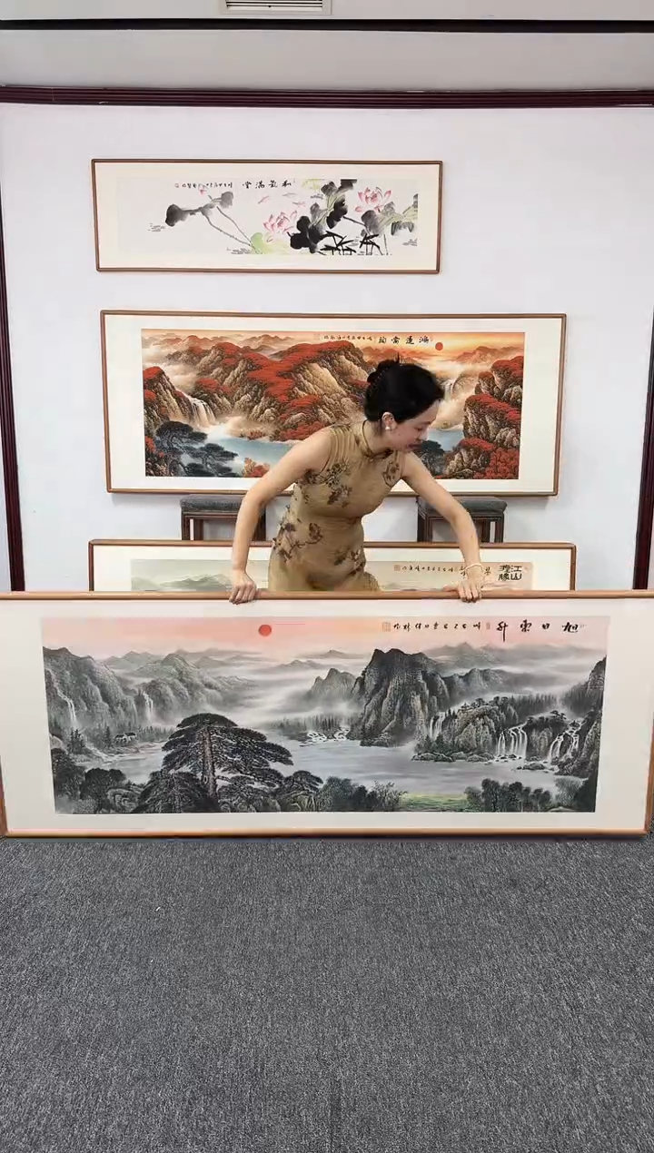 国画旭日东升210*80 刘佳林