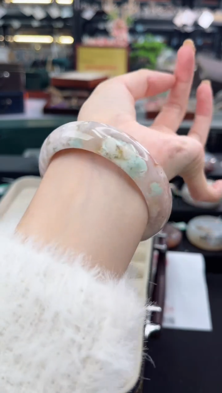 【闪购商品】石英质玉手镯未镶嵌56圈口（赠品镯心）65572242