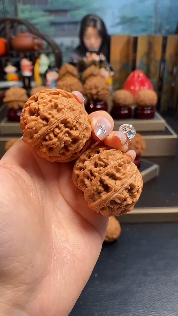 【闪购商品】文玩核桃吊坠K54苹果园42