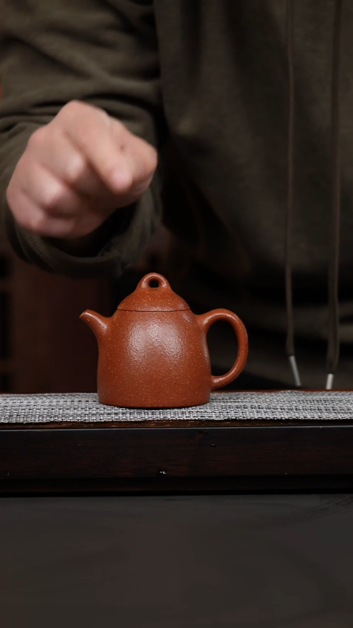 茶壶紫砂韩惠琴·绝红降坡子冶秦权