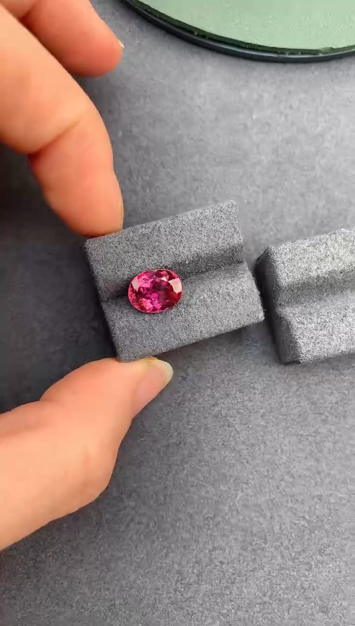 【闪购商品】碧玺裸石未镶嵌2.8ct粉碧玺