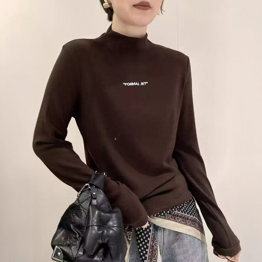 【奥绒】2025秋冬字母刺绣简约长袖半高领T恤女百搭显瘦打底小衫