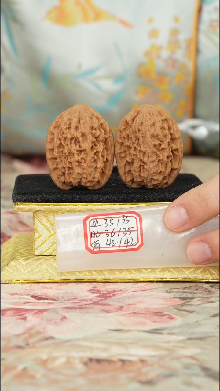 【闪购商品】文玩核桃把件非嫁接将军榜