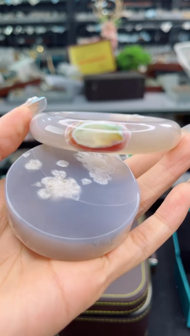 石英质玉未镶嵌手镯60圈口（赠品镯心）6330118