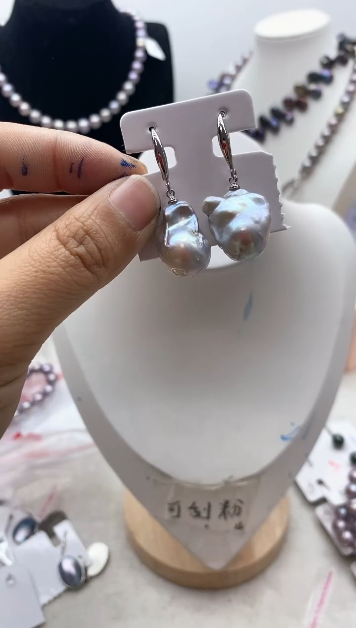 【闪购商品】淡水珍珠颈饰钛钢77