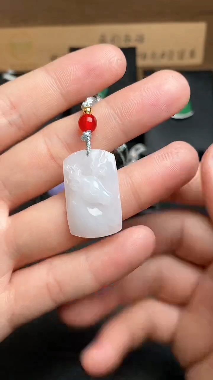 【闪购商品】翡翠颈饰未镶嵌翡翠