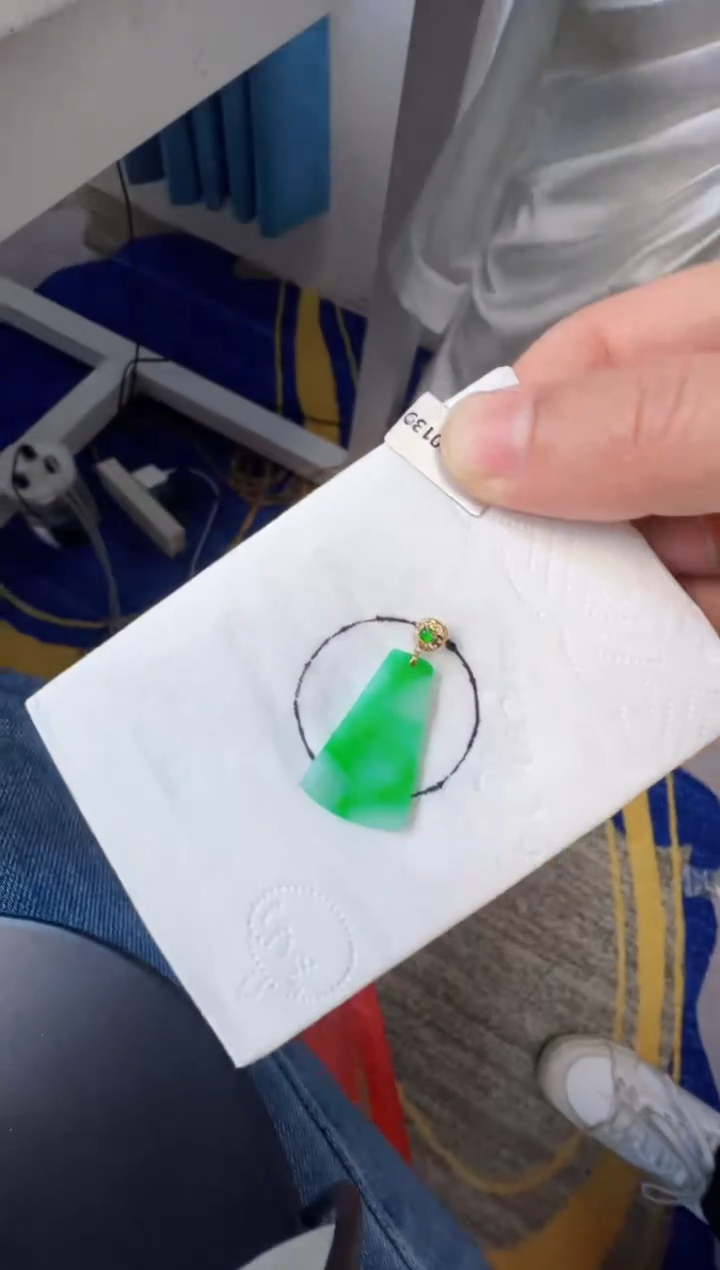 【闪购商品】定制翡翠18K金镶嵌880元