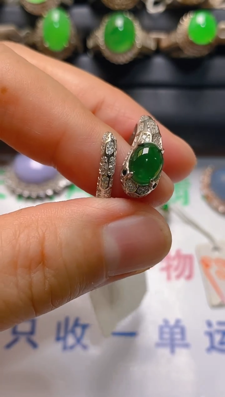 【闪购商品】翡翠耳饰银S925镶嵌天然A货翡翠1