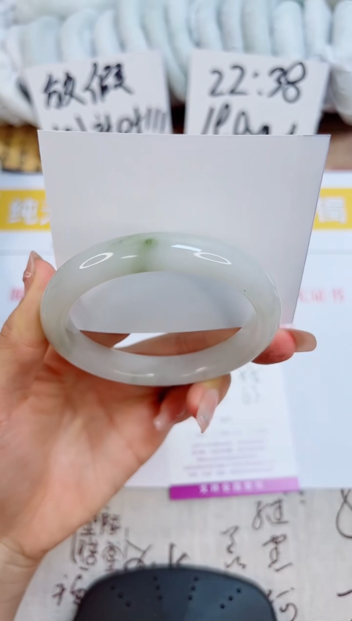 【闪购商品】石英质玉手镯未镶嵌k55-63