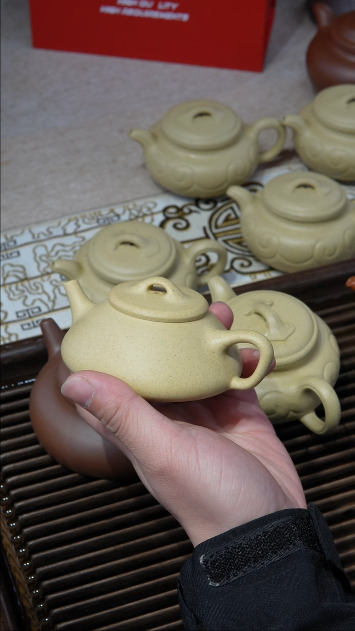 【闪购商品】紫砂茶壶本绿 任瓢 130CC