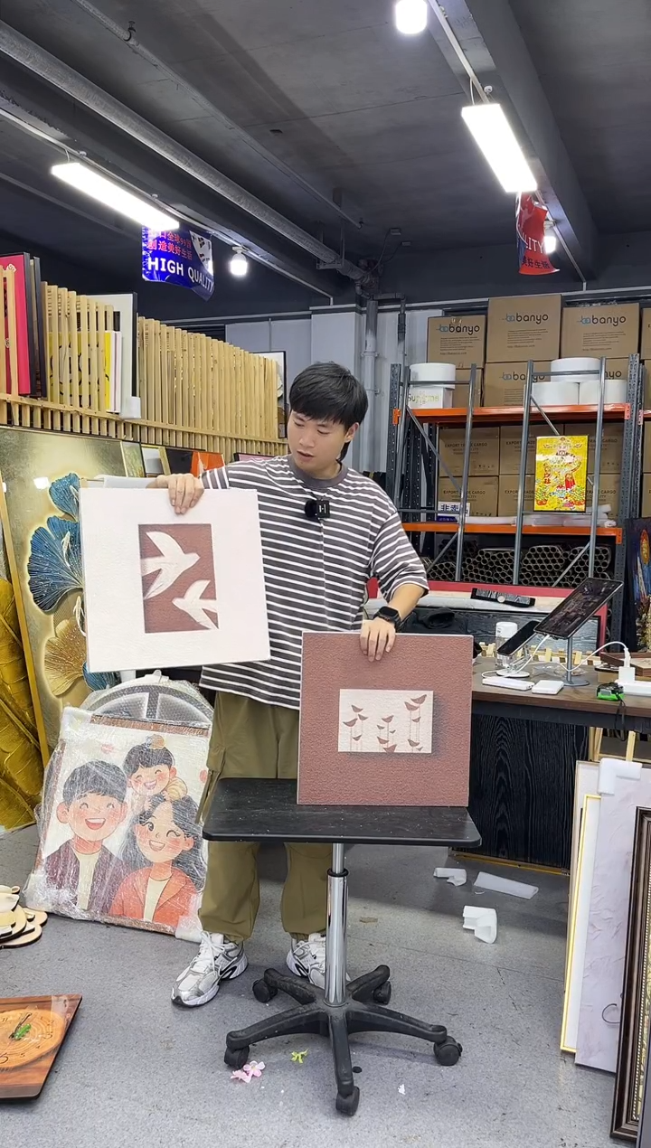竖款砂岩画40*40 2个