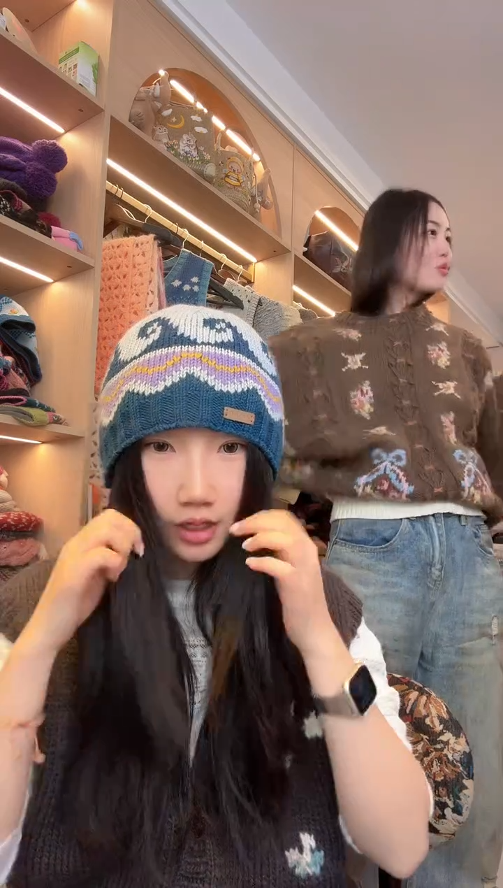 羊毛蓝色祥云帽   