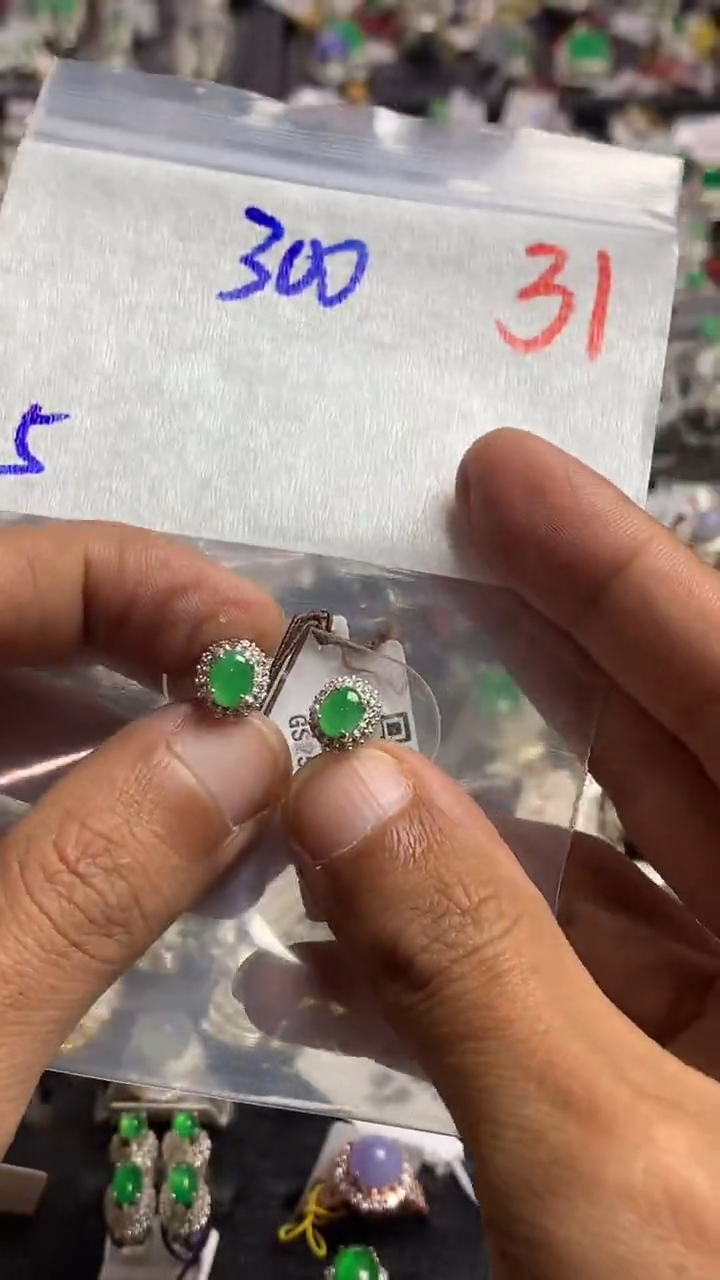 【闪购商品】定制翡翠未镶嵌毛货需精细抛光拍一发一