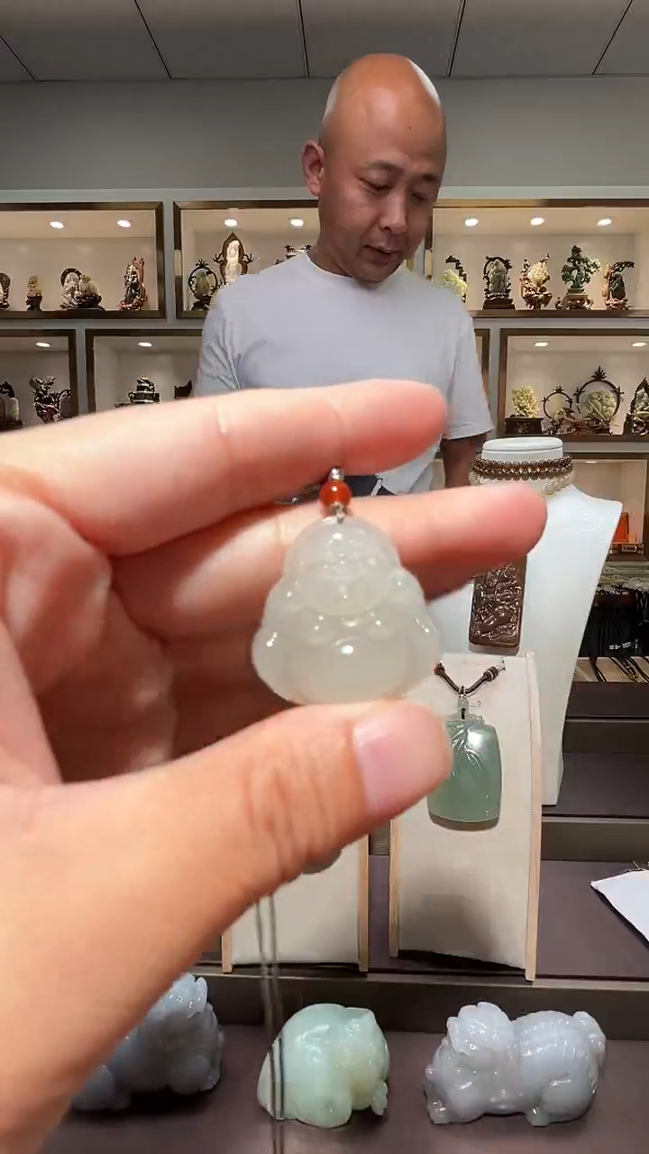 和田玉未镶嵌颈饰苏