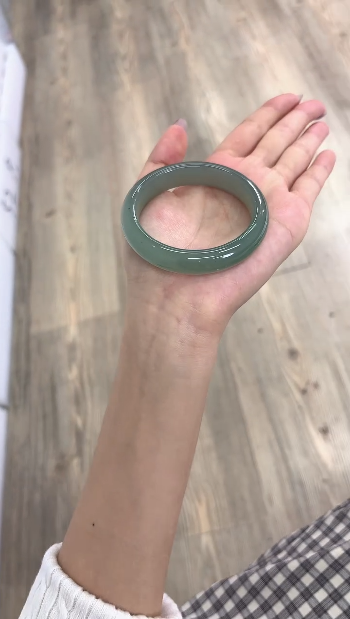 未镶嵌手镯石英质玉96-54D