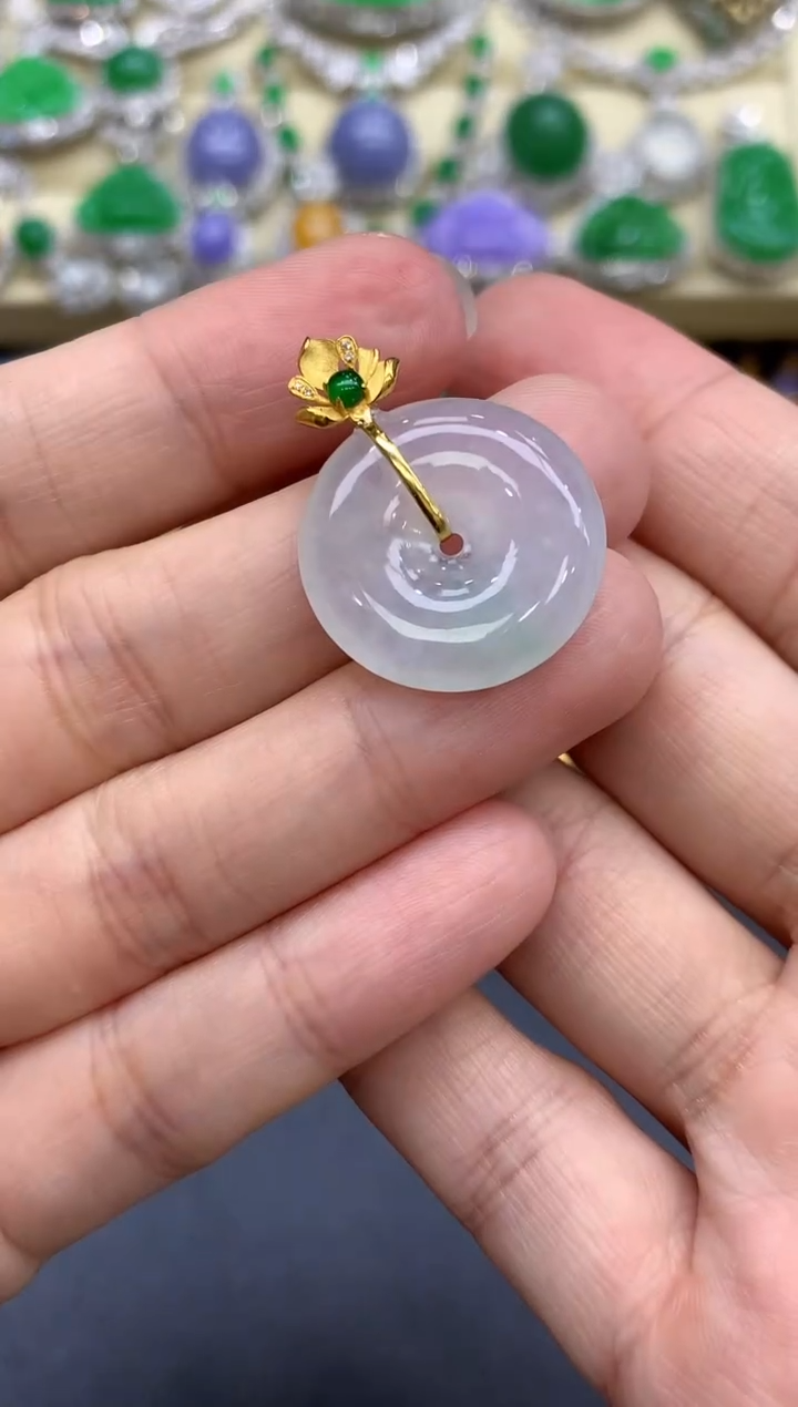 颈饰18K金镶嵌翡翠95-中国好珍宝