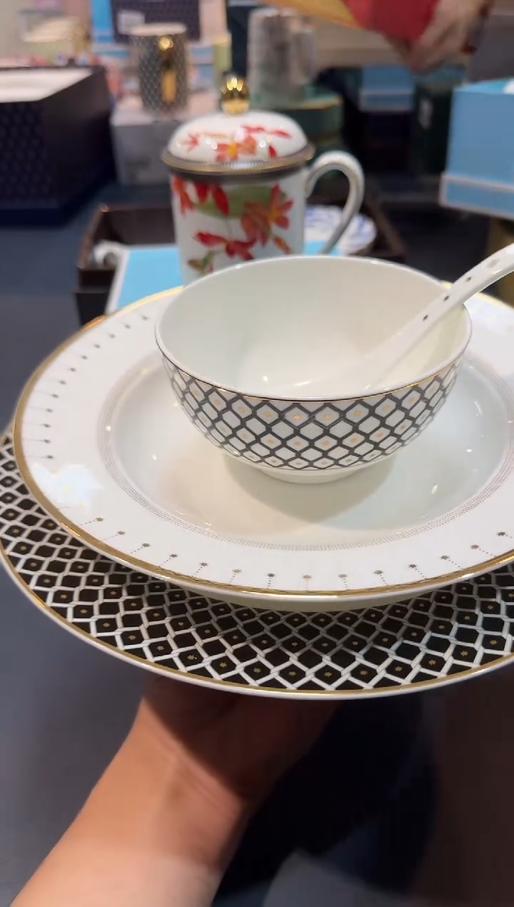 【闪购商品】瓷片F757全场正品，京东包邮