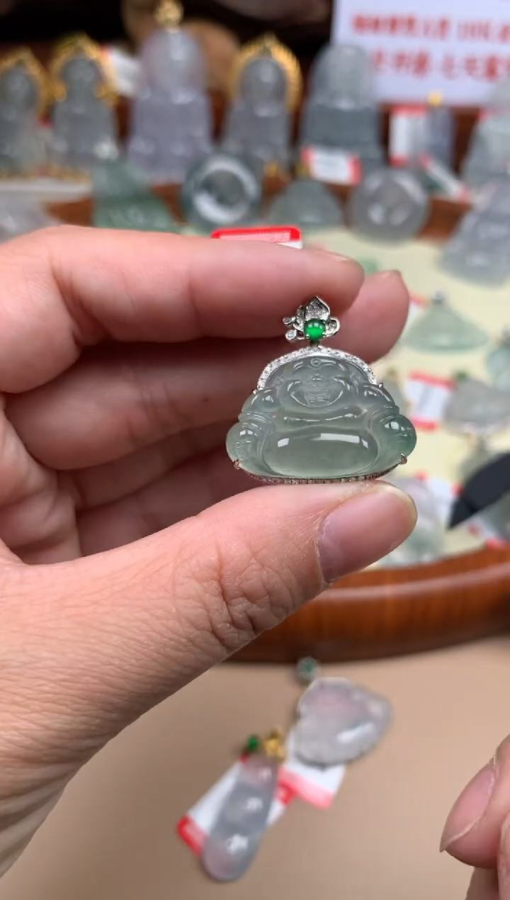 【闪购商品】翡翠颈饰18K金镶嵌佛公