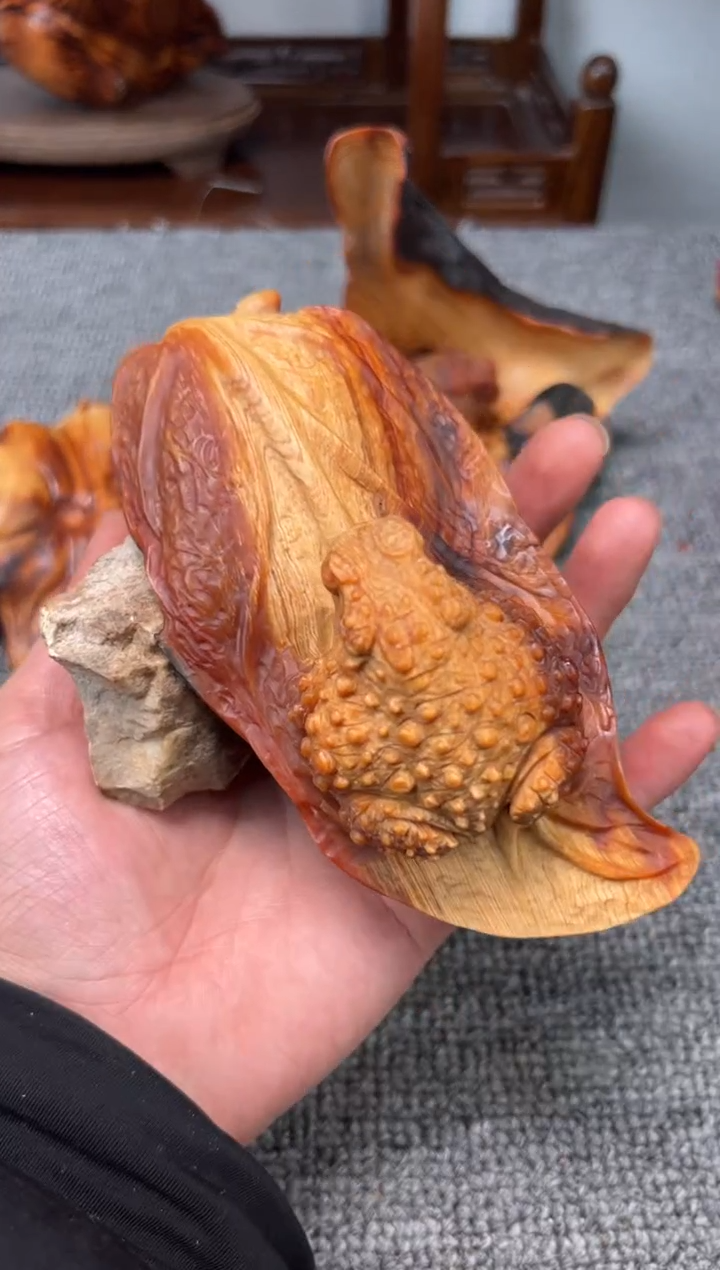 【闪购商品】柏木（崖柏）金蟾小摆件