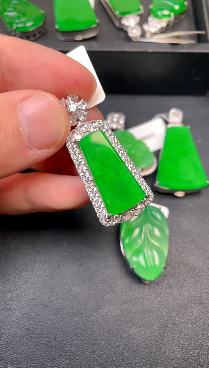 吊坠(不含链)银S925镶嵌翡翠dz 