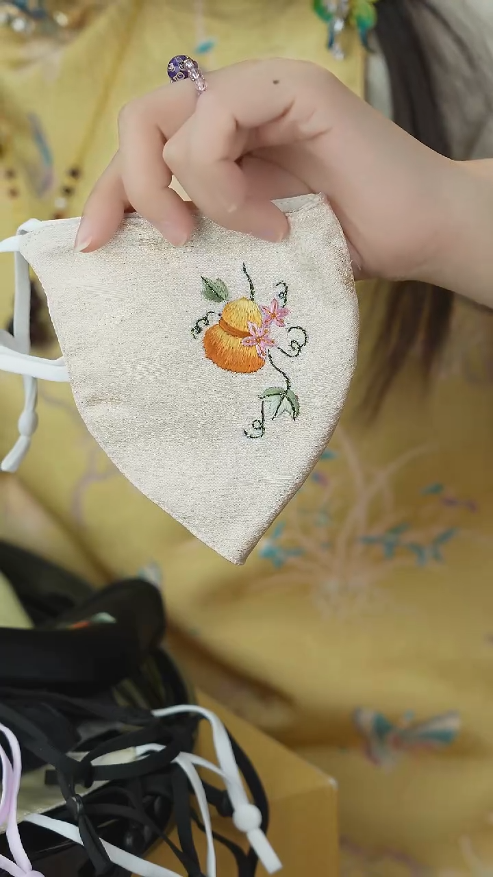 刺绣闪购口罩不可退换介意勿拍