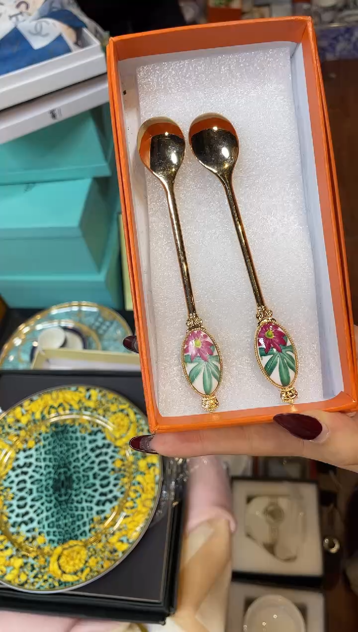 杯鸿辉家品牌瓷器，京东包邮！