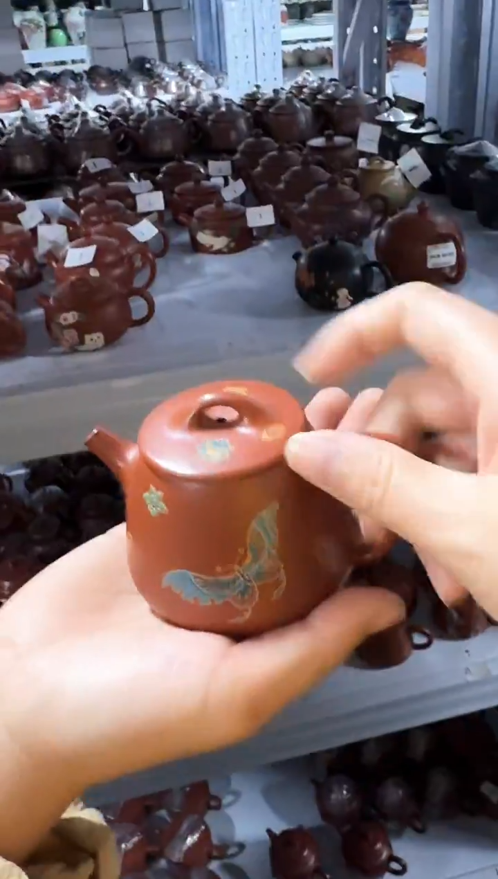 千万仓库 早点炸完回家过年 茶具