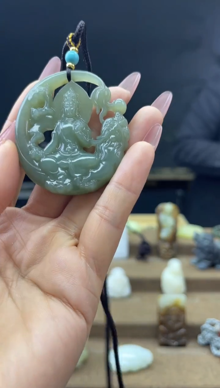 颈饰未镶嵌和田玉1