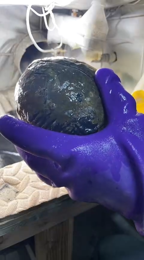 定制玛瑙月*61轮胎3003018