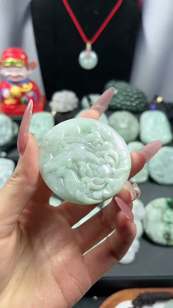 【闪购商品】翡翠颈饰未镶嵌喜上眉梢