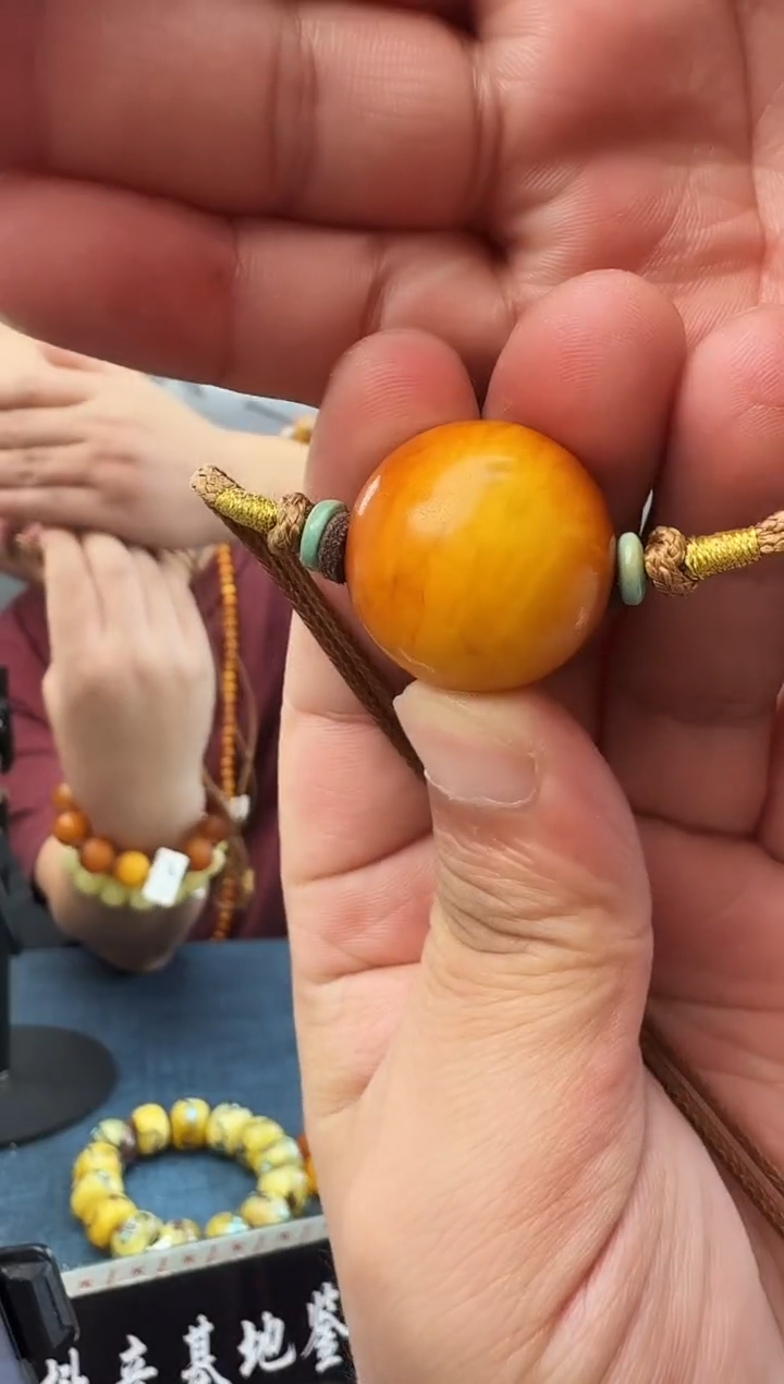 蜜蜡未镶嵌珠宝奇石假一罚十9，25多样性发其一